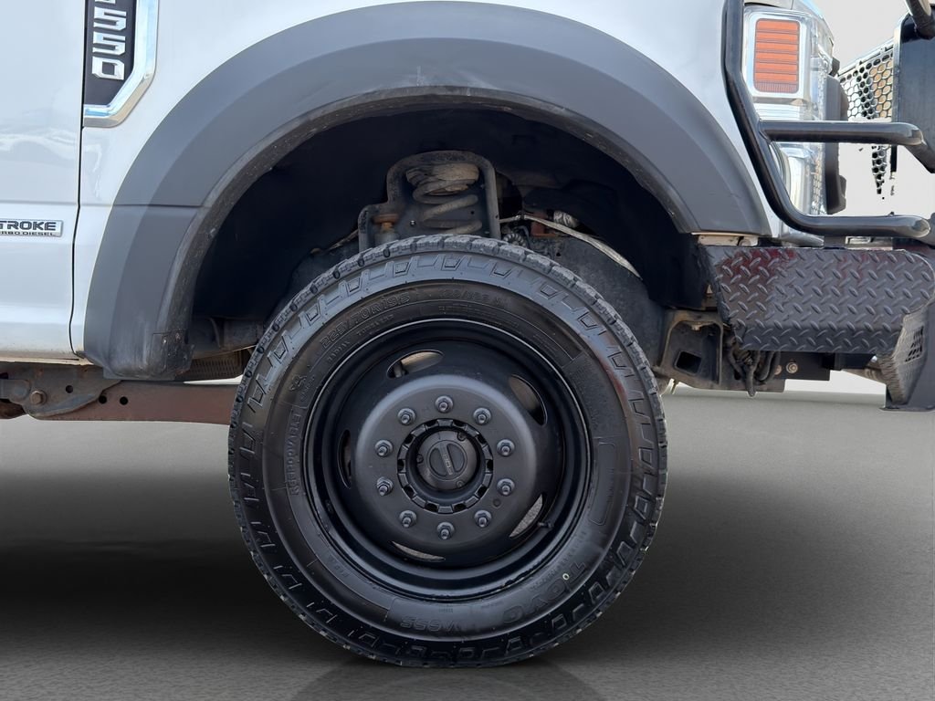 Used 2020 White Ford XL image 18