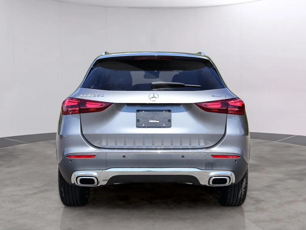 Certified Used 2026 Mountain Gray Metallic Mercedes-Benz GLA 250 image 6