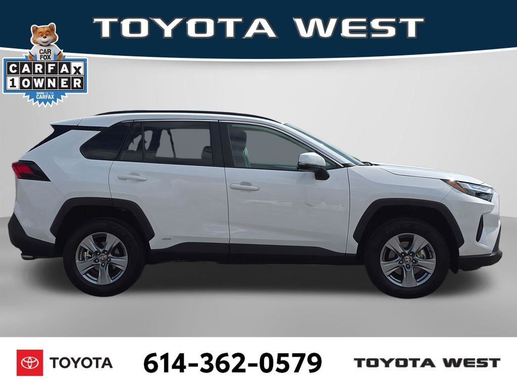 Used 2025 White Toyota XLE image 4