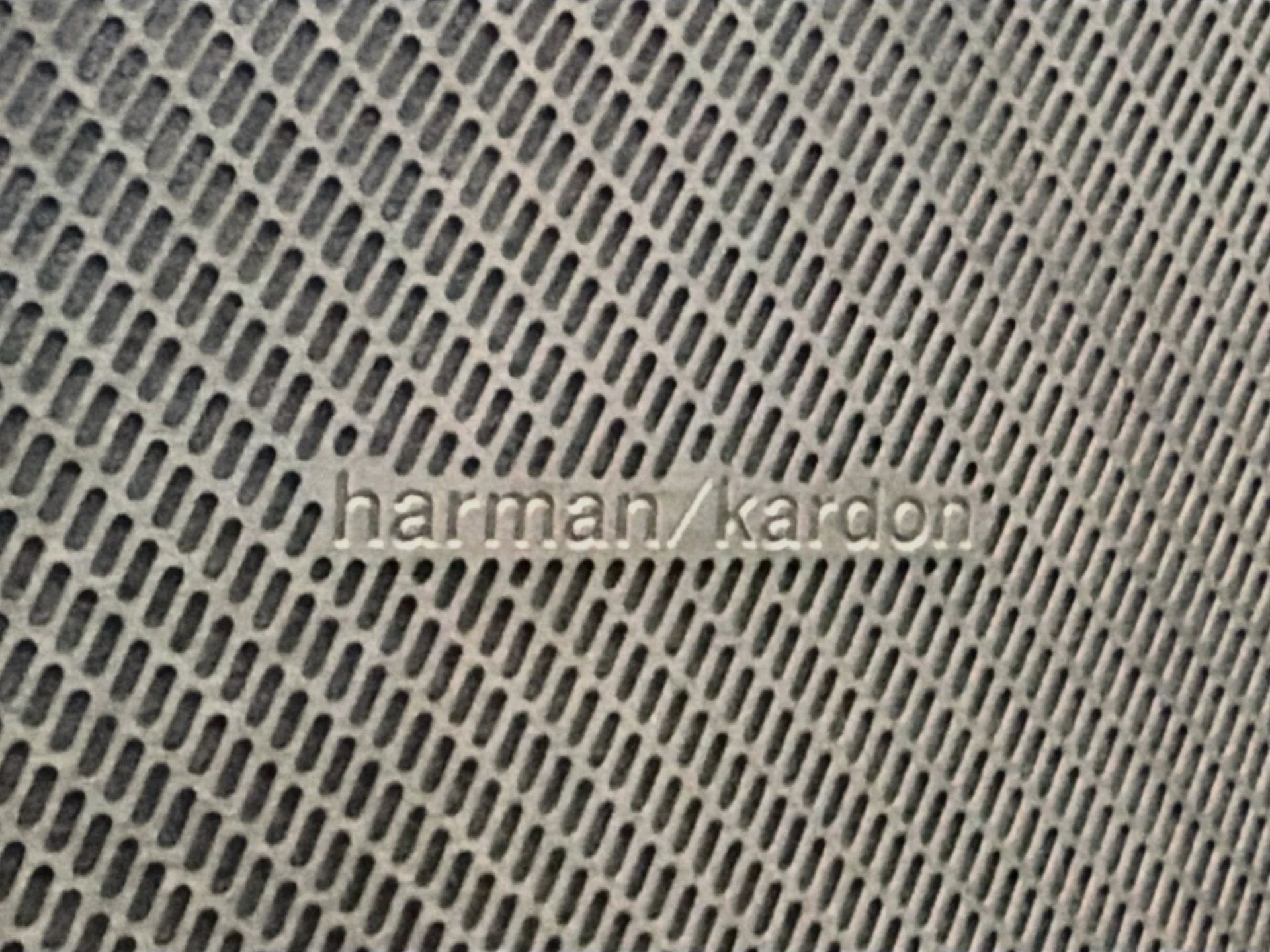 New 2027 Vapour Grey Volvo Plus image 18