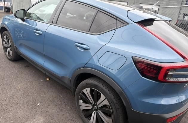 Certified Used 2023 Blue Metallic Volvo Plus image 8