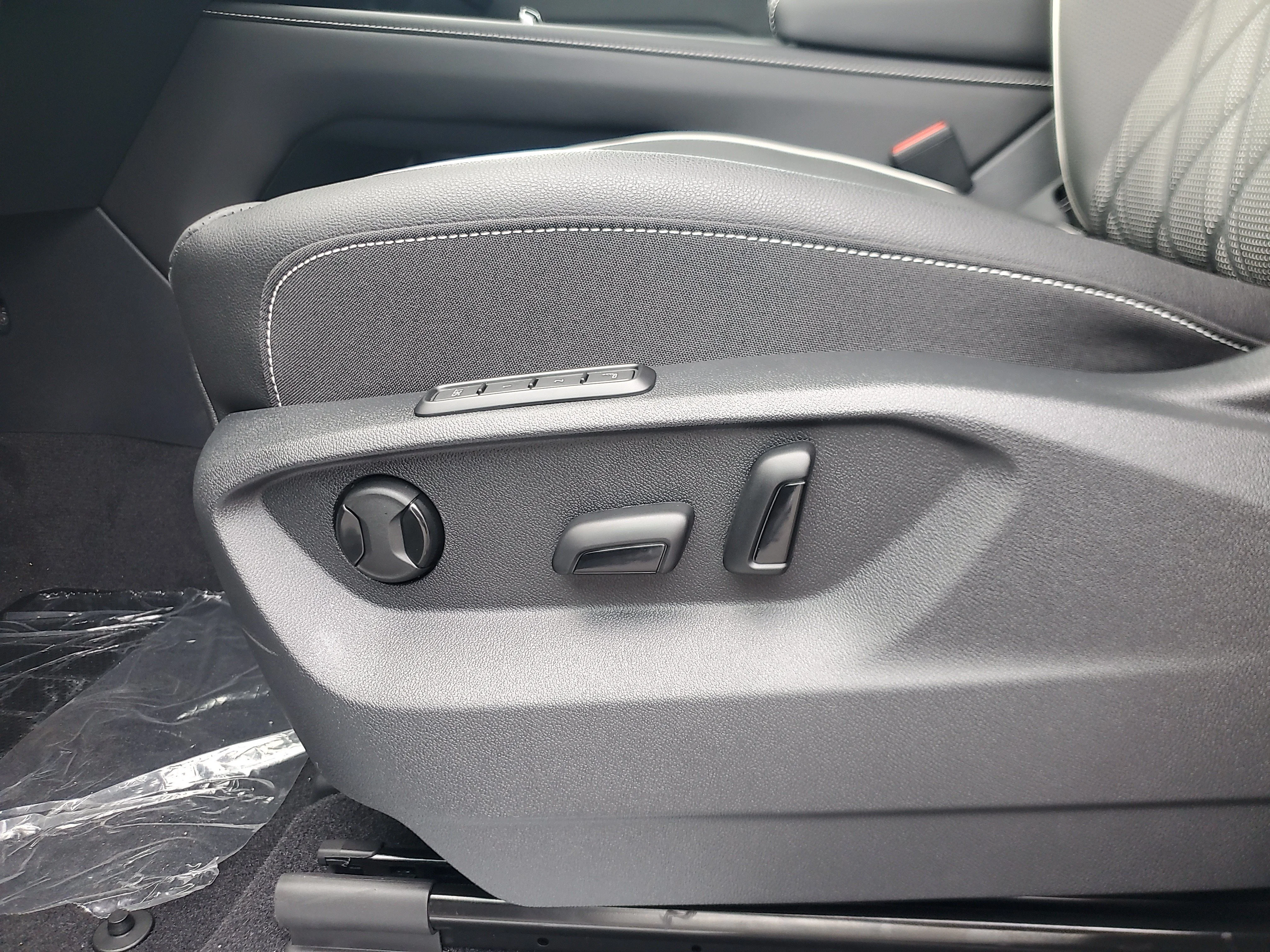 New 2026 Silver Volkswagen 2.0T SEL Premium R-Line image 19