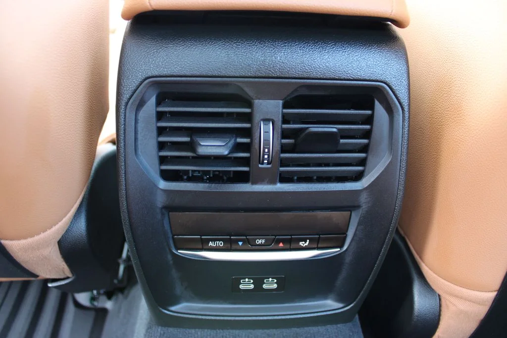 2026 BMW 3 Series 330i - Photo 38