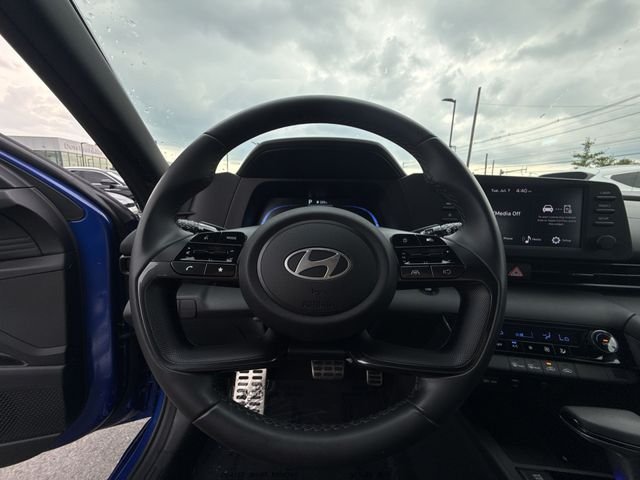 Used 2025 Blue Hyundai SEL Sport image 14