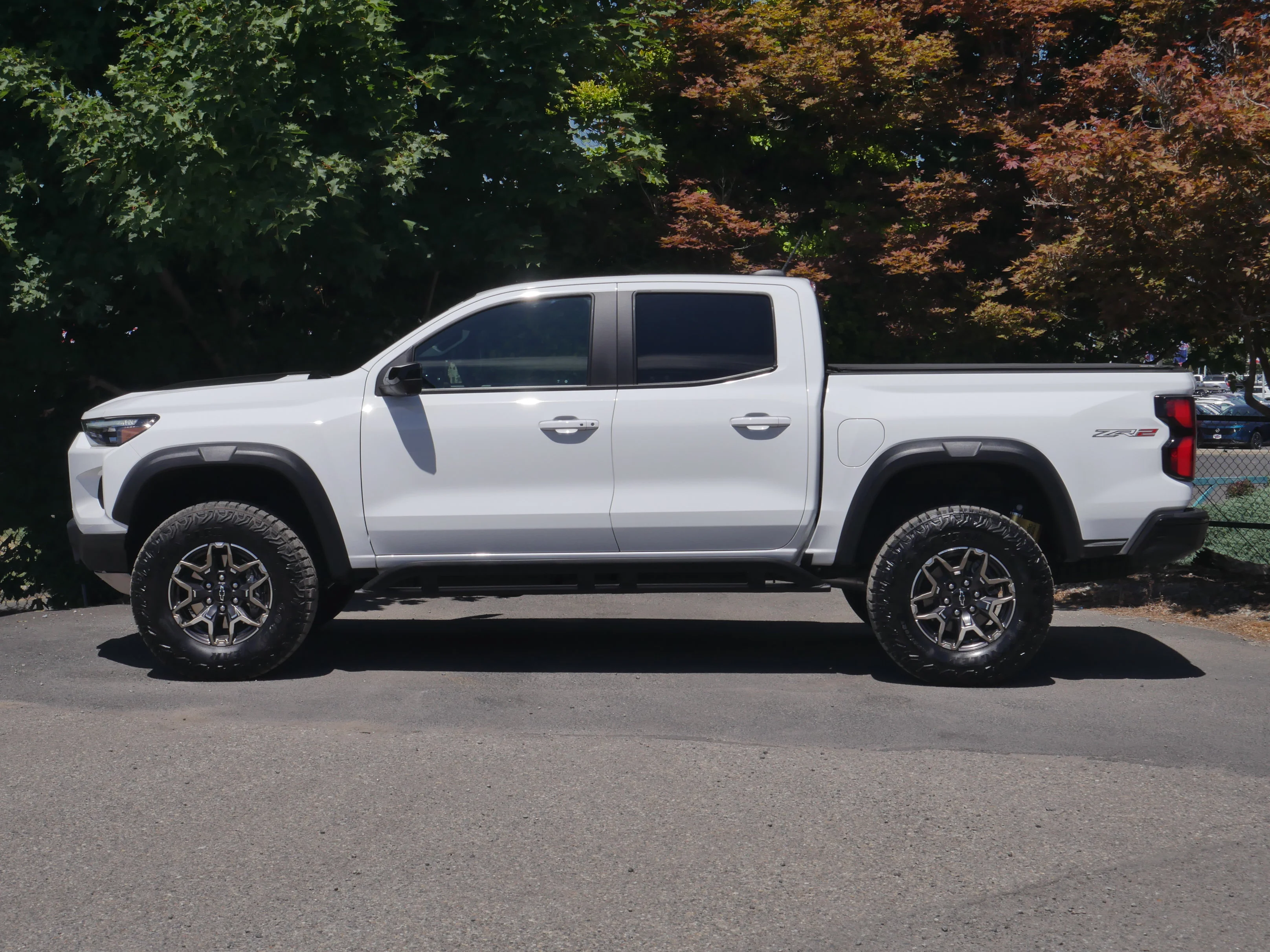 Used 2024 Summit White Chevrolet 4WD ZR2 image 7