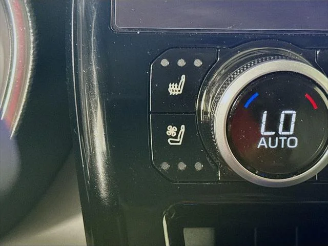 Certified Used 2025 CELESTIAL SILVER Toyota  image 20