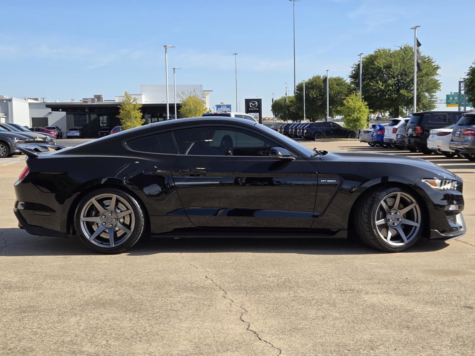Used 2017 Shadow Black Ford Shelby GT350 image 9