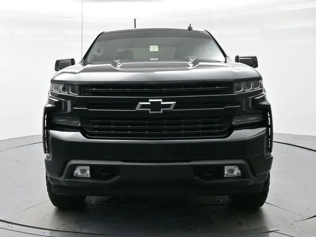 Used 2022 Mosaic Black Metallic Chevrolet RST image 2