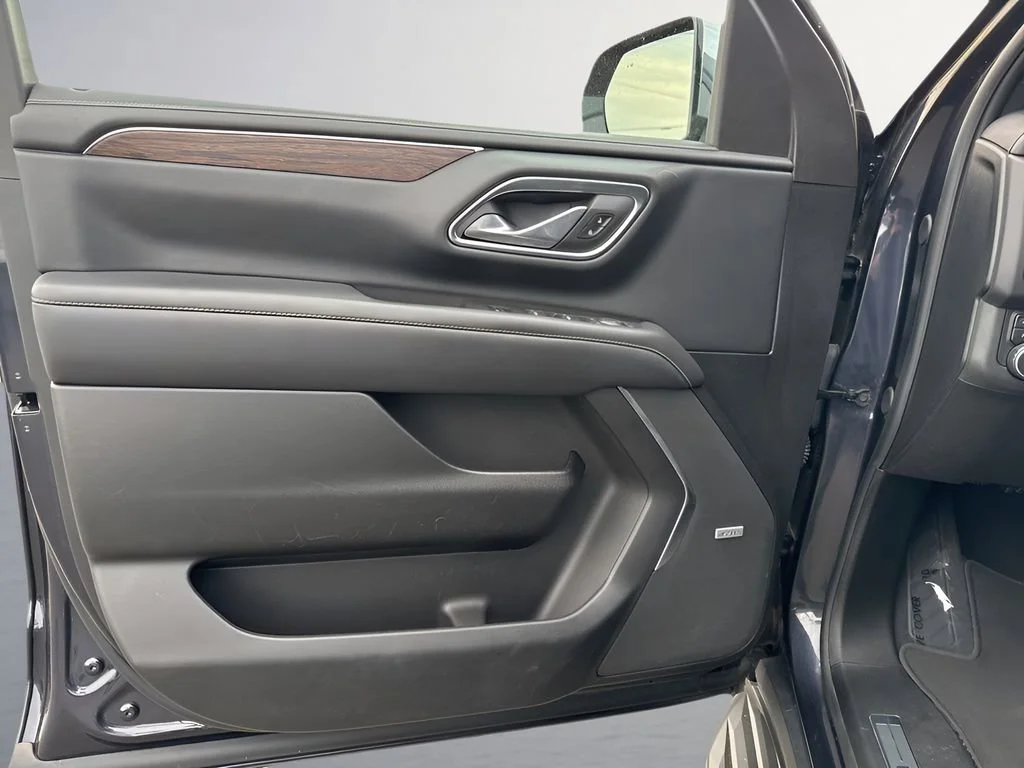 Used 2023 Dark Ash Metallic Chevrolet Premier image 28