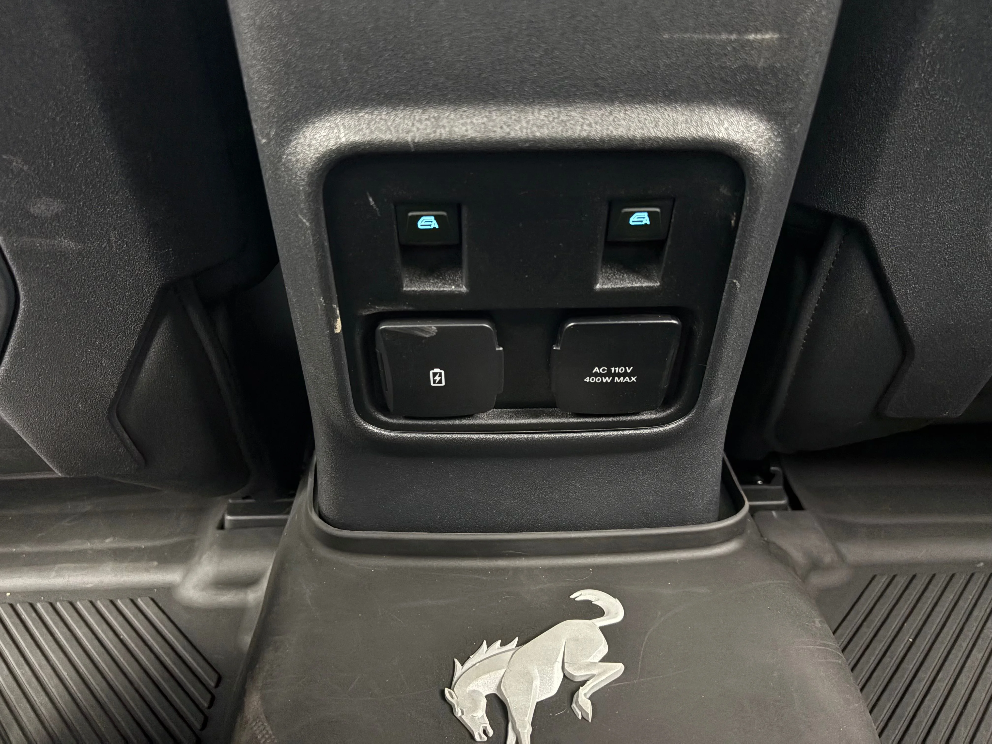 Used 2024 Green Metallic Ford Everglades image 36