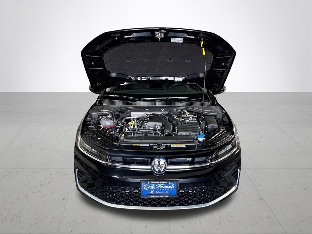 New 2026 Deep Black Pearl Volkswagen 1.5T S image 21