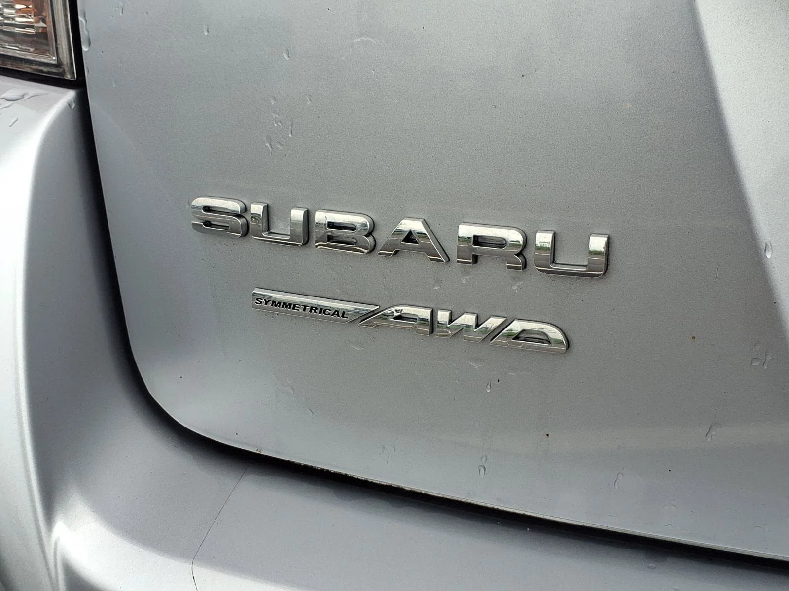 Used 2018 Ice Silver Metallic Subaru Sport image 24
