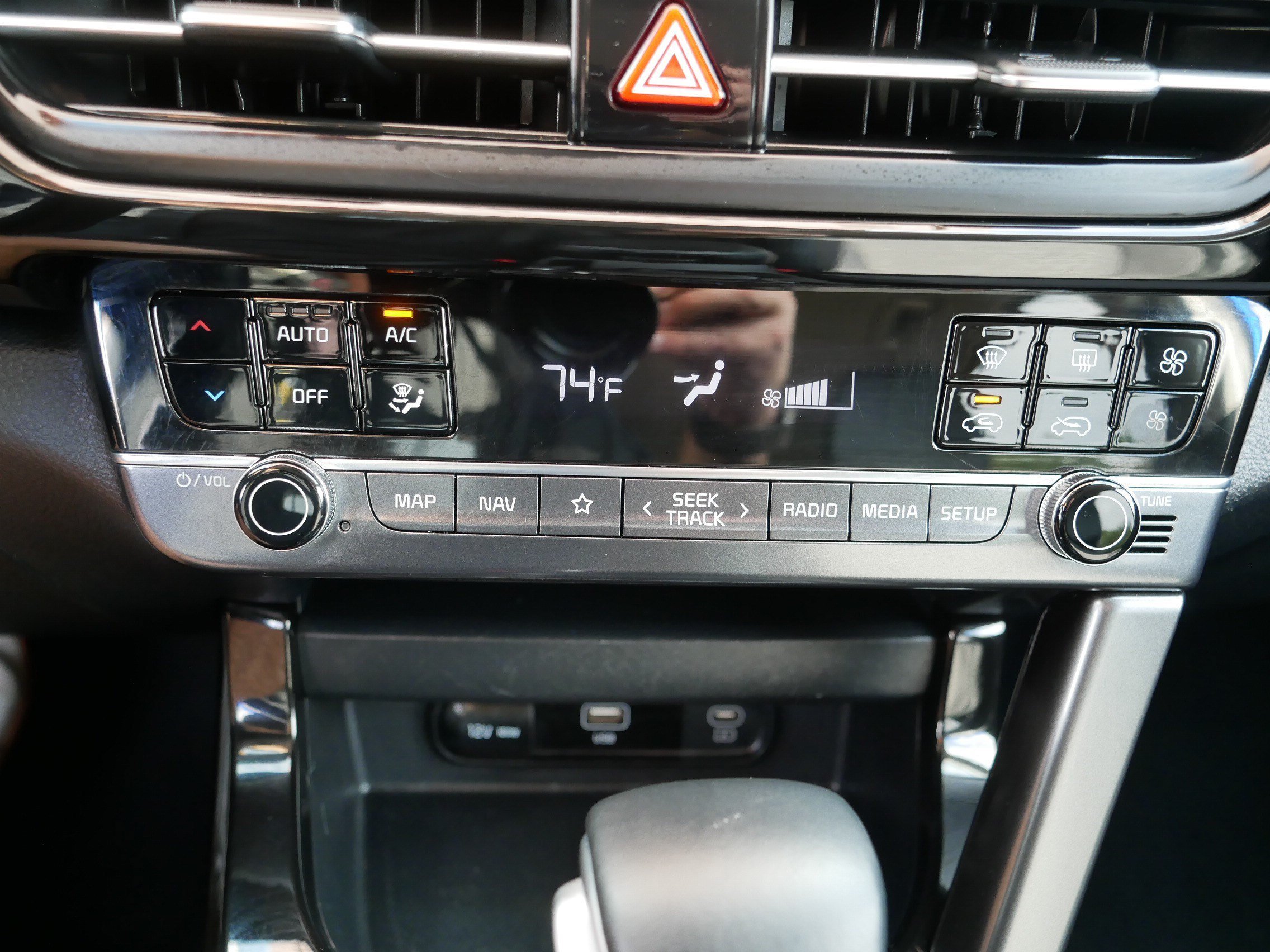 Used 2024 Neptune Blue Kia S image 23