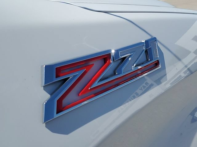 Used 2021 SUMMIT WHITE Chevrolet LT image 8