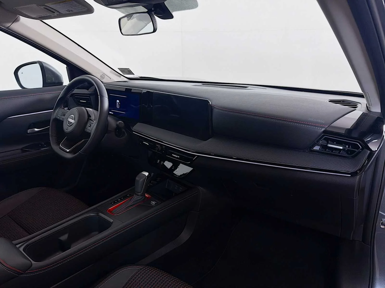 Certified Used 2025 Gun Metallic Nissan SR image 24