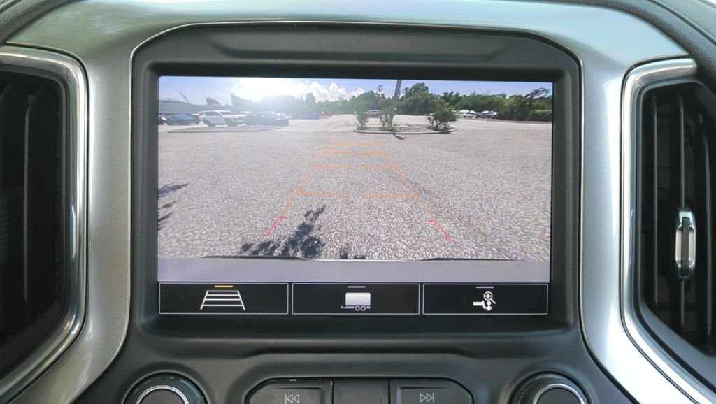 Used 2020 Silver Chevrolet RST image 24