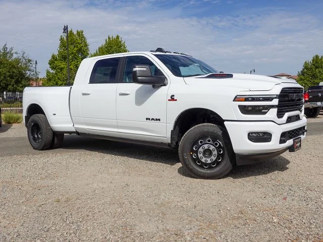 New 2026 Bright White Clear-Coat Exterior Paint RAM Laramie image 6