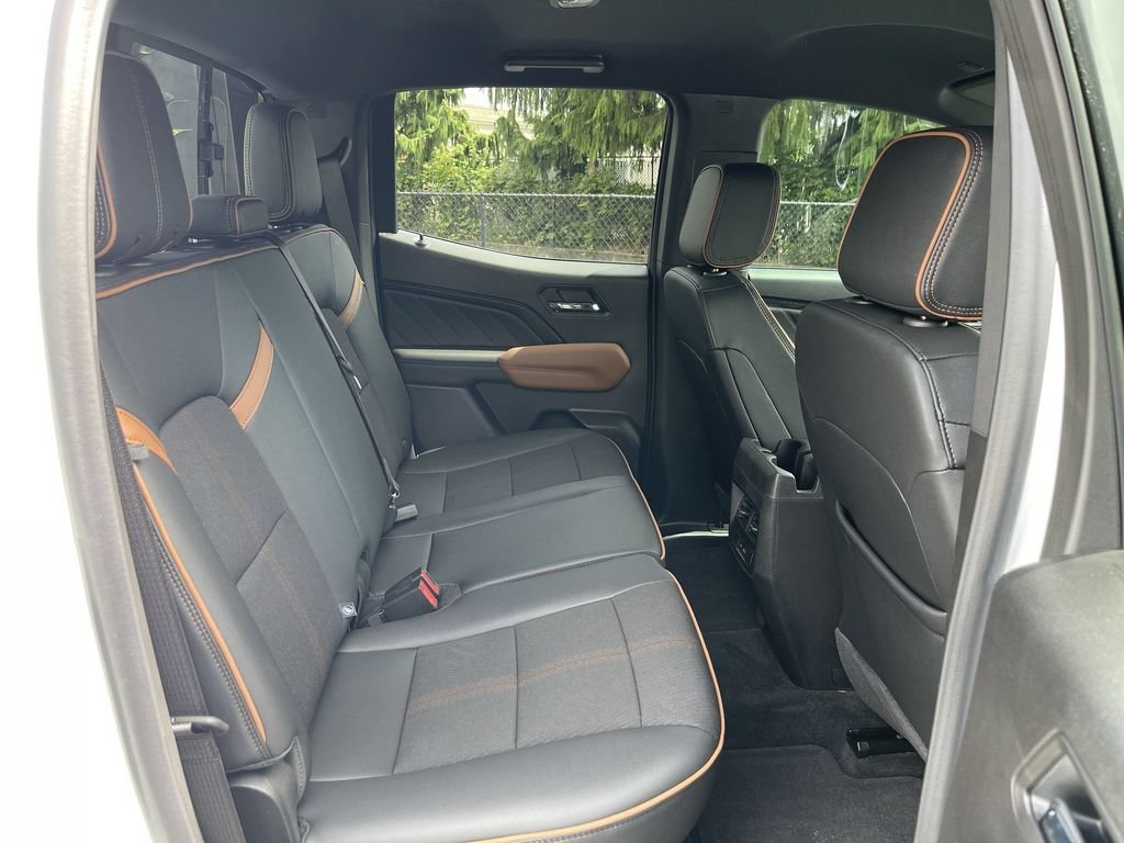 2025 GMC Canyon AT4 - Photo 26