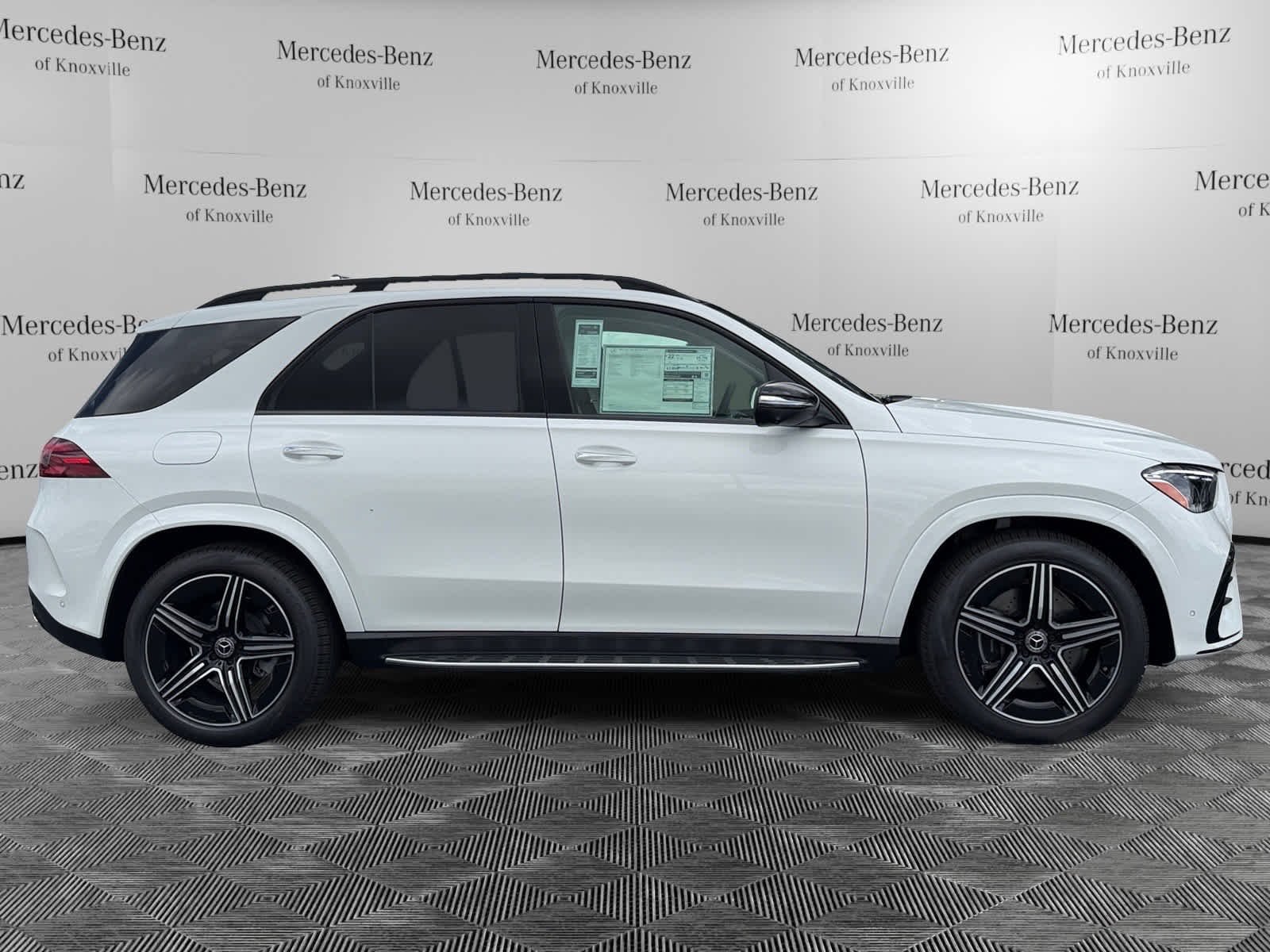 New 2026 Polar White Mercedes-Benz GLE 350 image 6