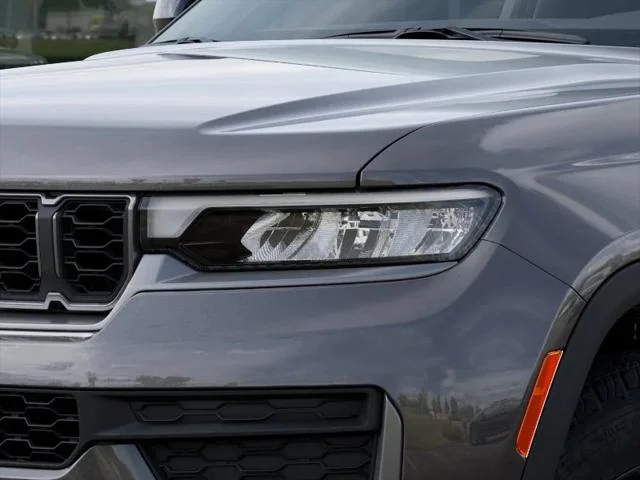New 2026 Baltic Gray Metallic Clear-Coat Exterior Paint Jeep Laredo image 64