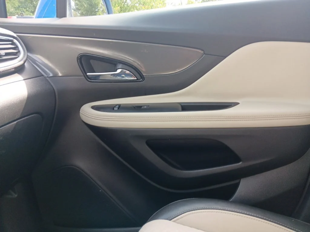 Used 2018 Brilliant Blue Metallic Buick Sport Touring image 26