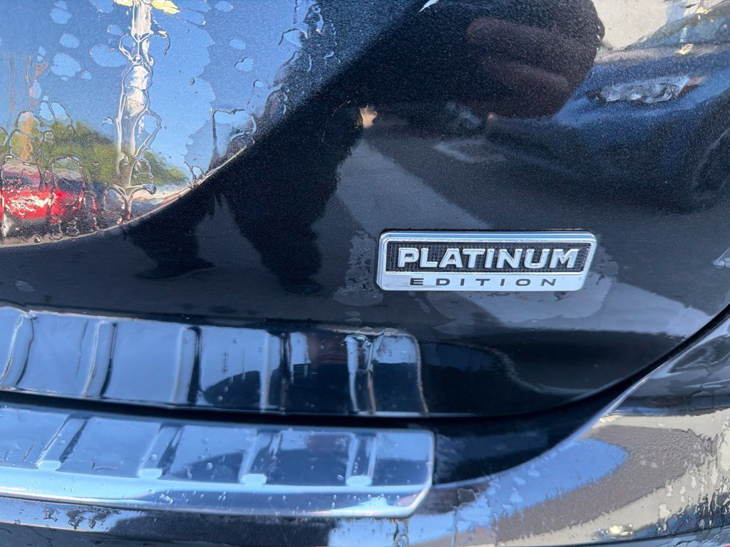 Used 2024 Black Mitsubishi SEL image 10