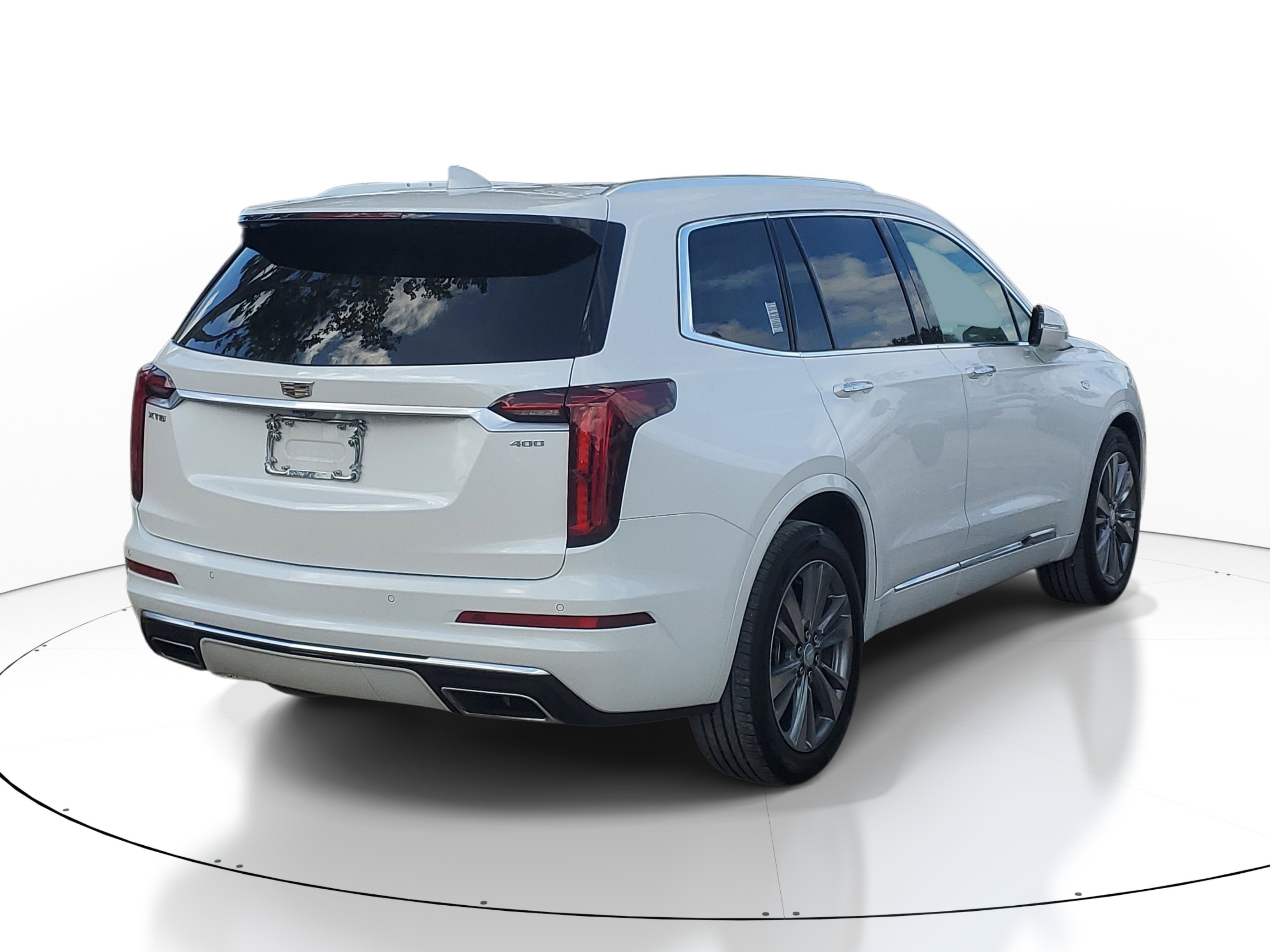 Used 2024 Crystal White Tricoat Cadillac FWD Premium Luxury image 7