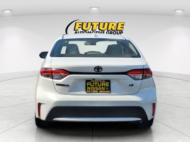 Used 2022 White Toyota LE image 8