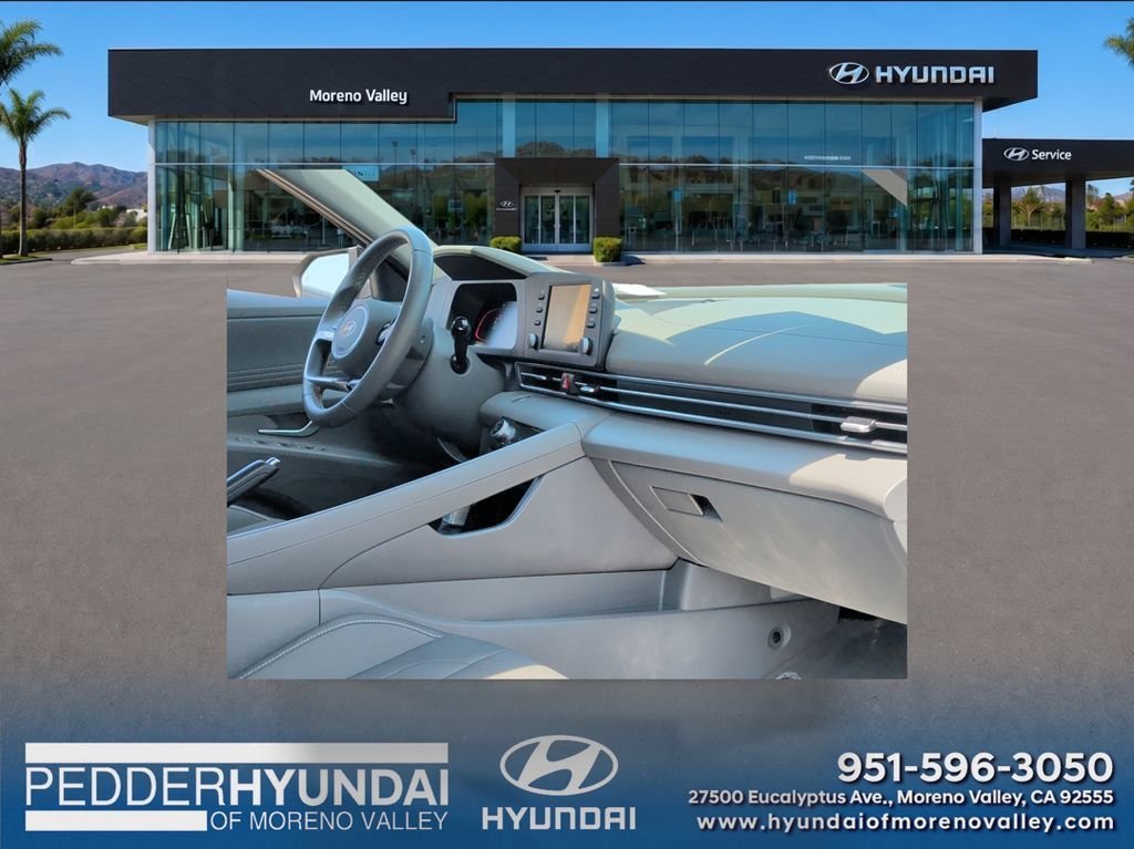 2025 Hyundai Elantra SEL - Photo 8