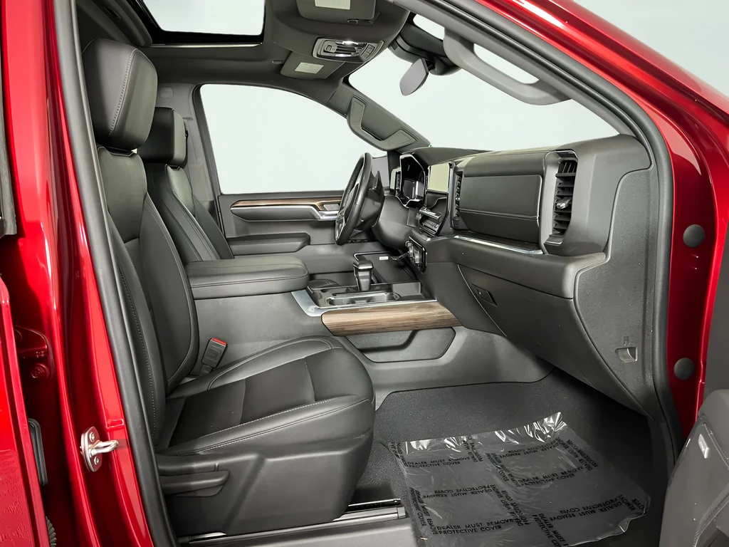 Used 2023 Red Chevrolet RST image 21