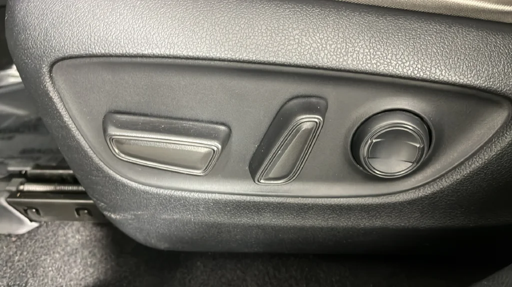 Used 2020 Green Toyota XLE image 38