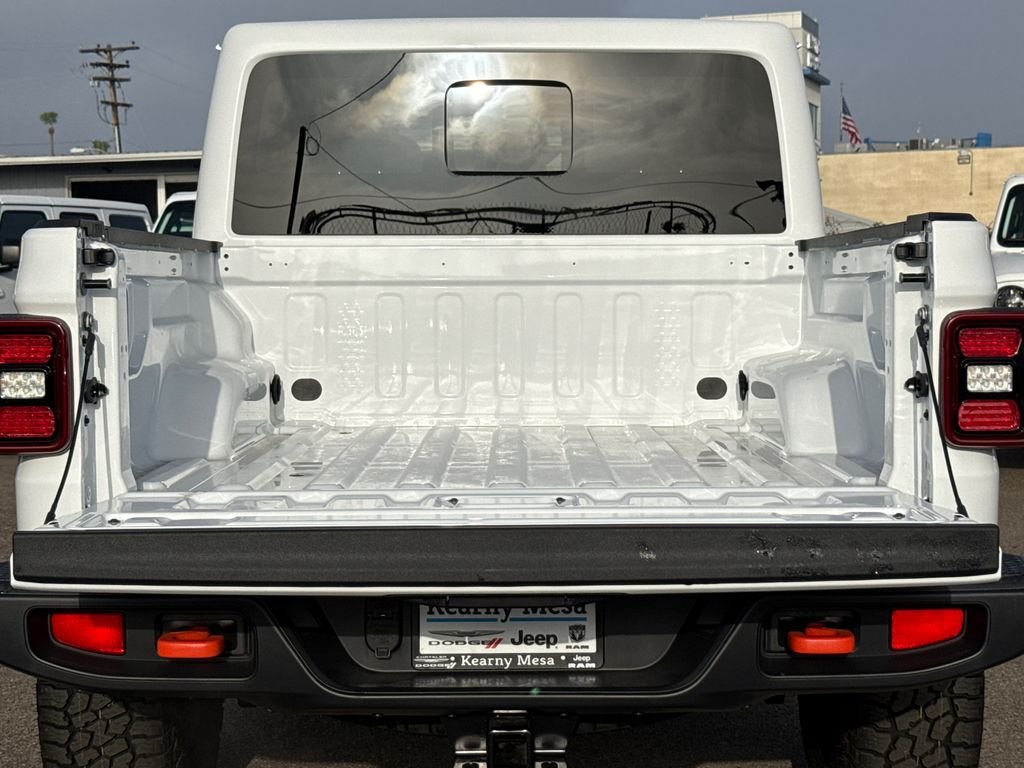 New 2026 Bright White Clearcoat Jeep Mojave image 10