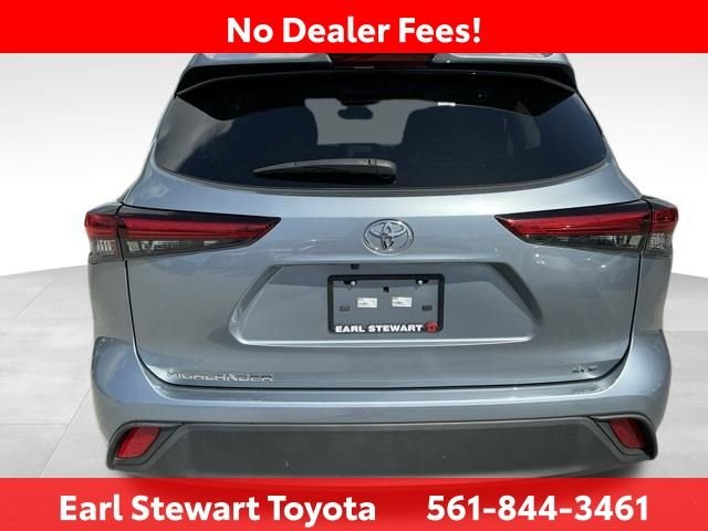 Used 2023 Blue Toyota XLE image 5