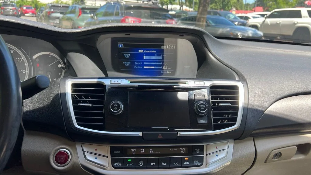 Used 2014  Honda EX-L image 17