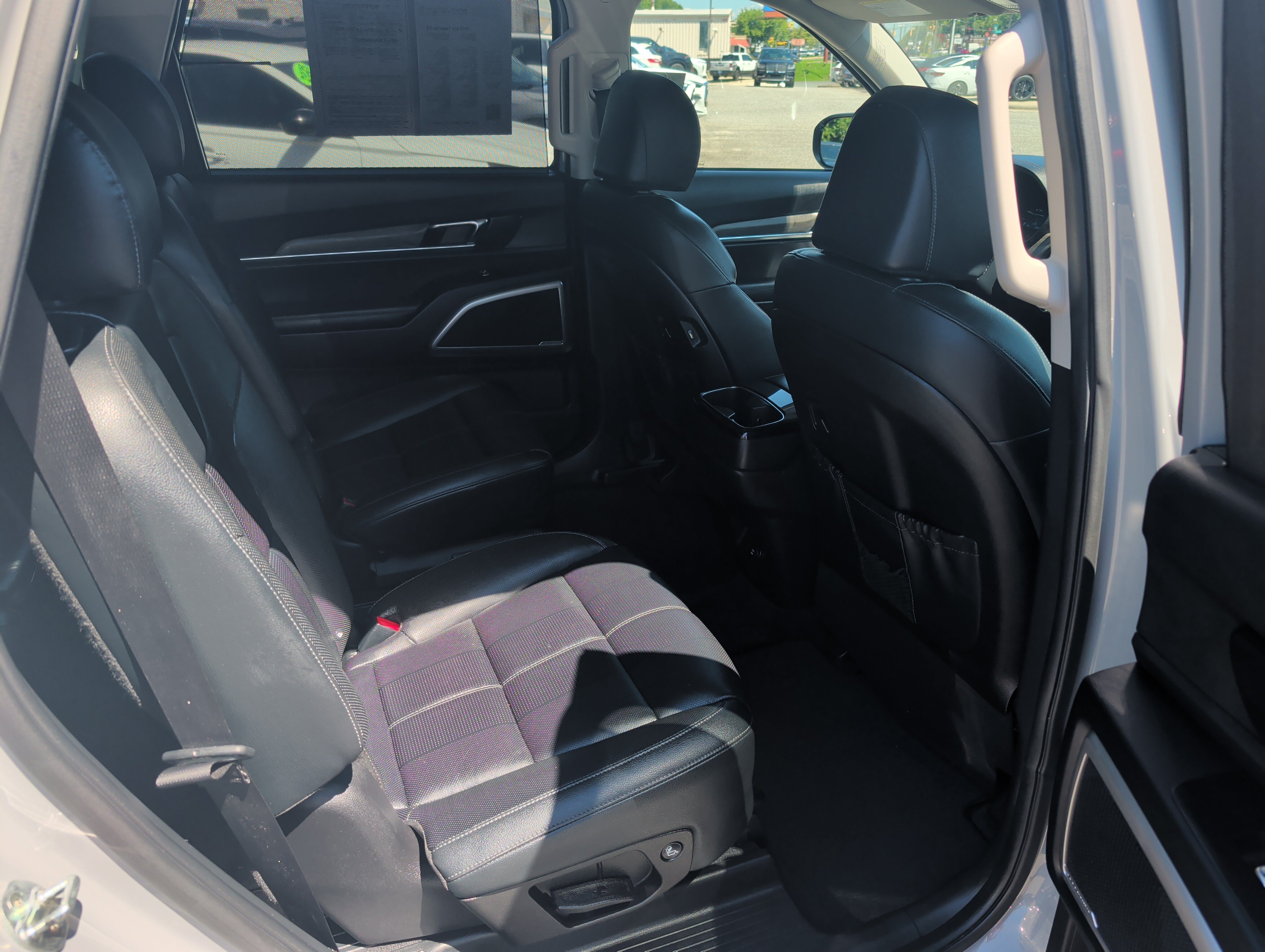 Used 2022 Wolf Gray Kia EX image 13