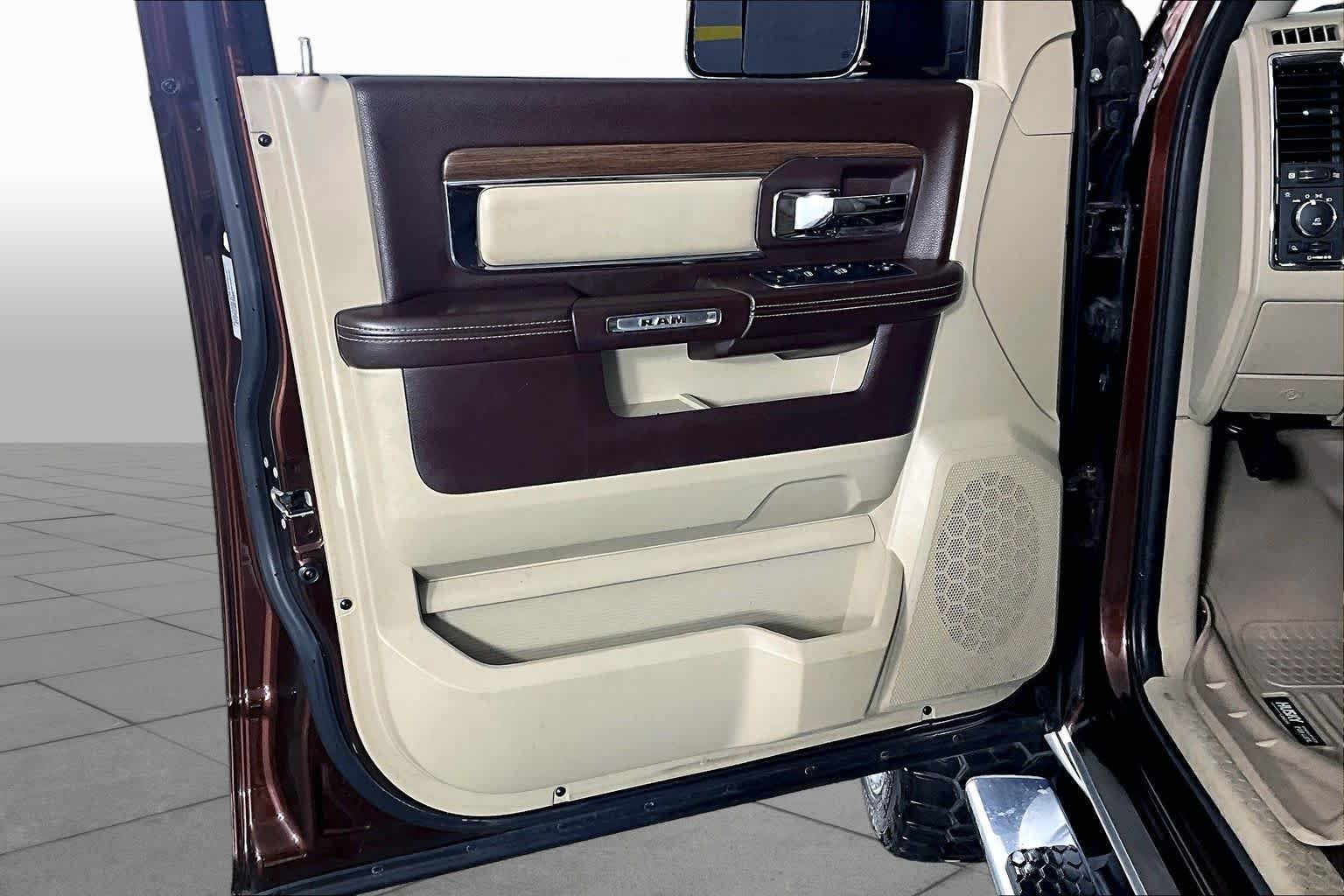 Used 2015 Western Brown Ram Laramie image 20