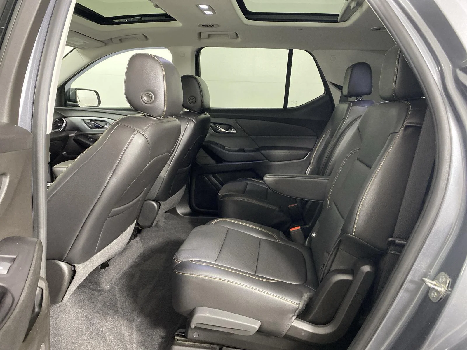 Used 2019 Satin Steel Metallic Chevrolet Premier image 31