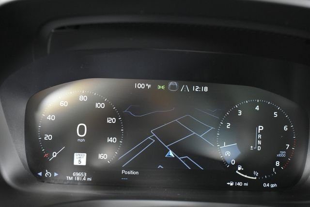 Used 2021 White Volvo T5 image 34