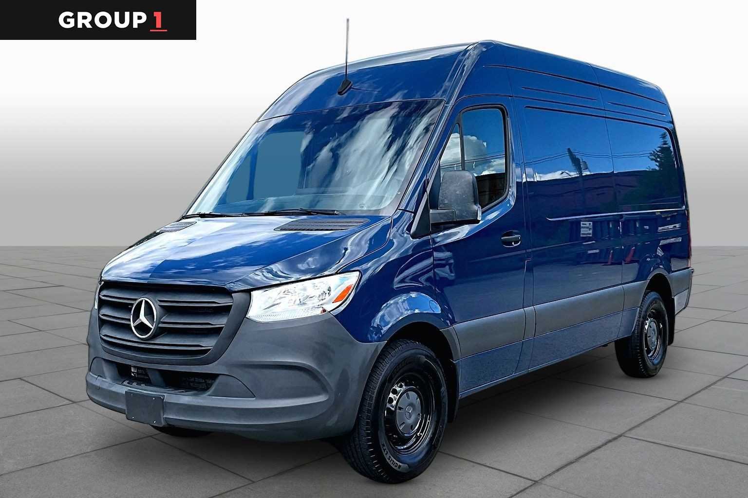 2024 Mercedes-Benz Sprinter Crew Van 