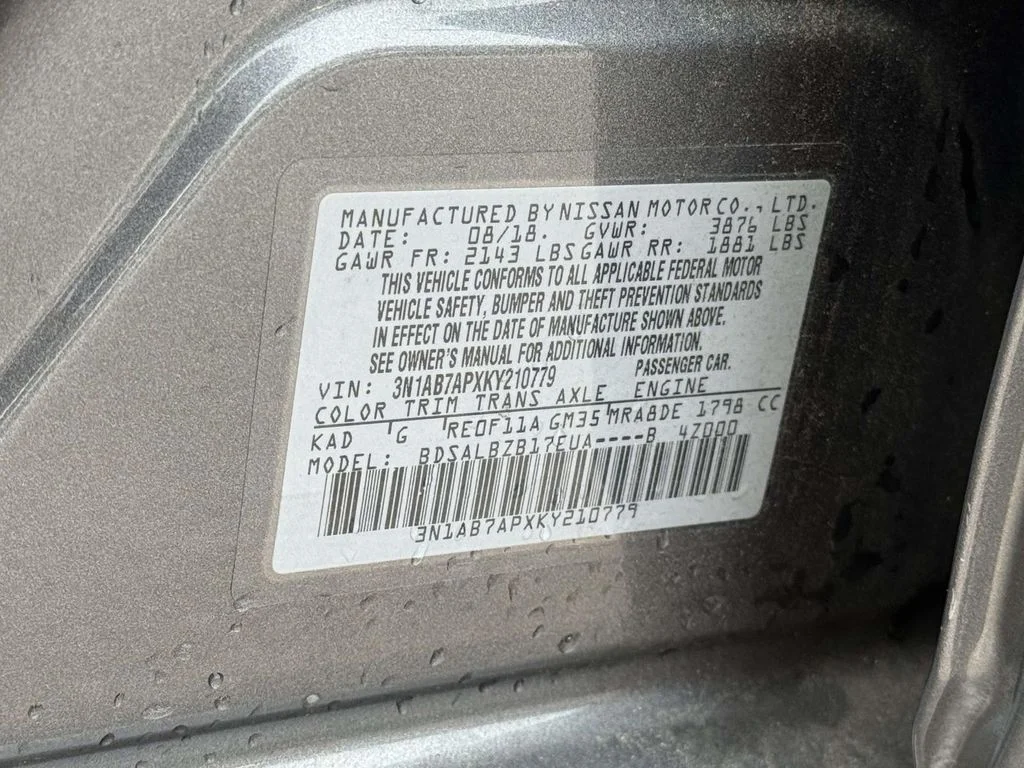 Used 2019 Gray Nissan S image 29