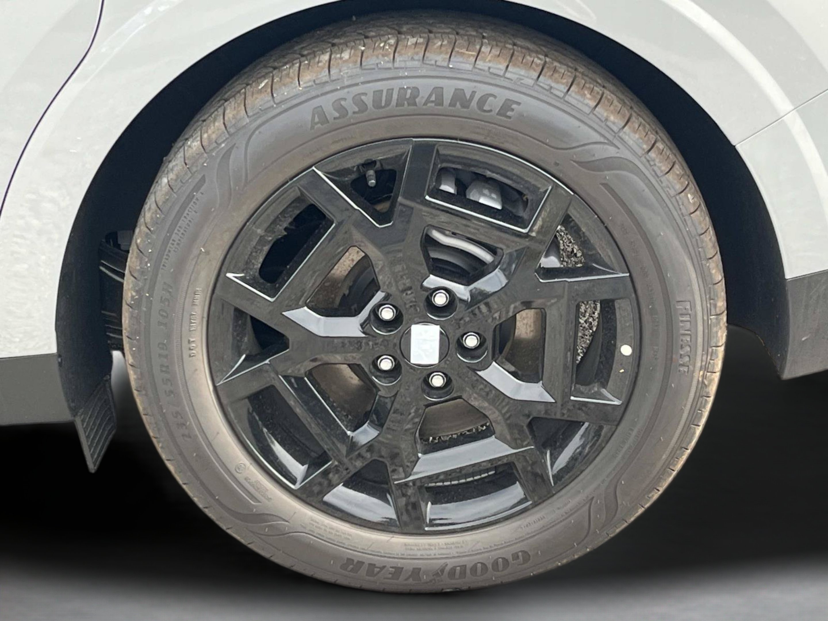 New 2027 Ceramic Silver Kia SX Prestige image 42