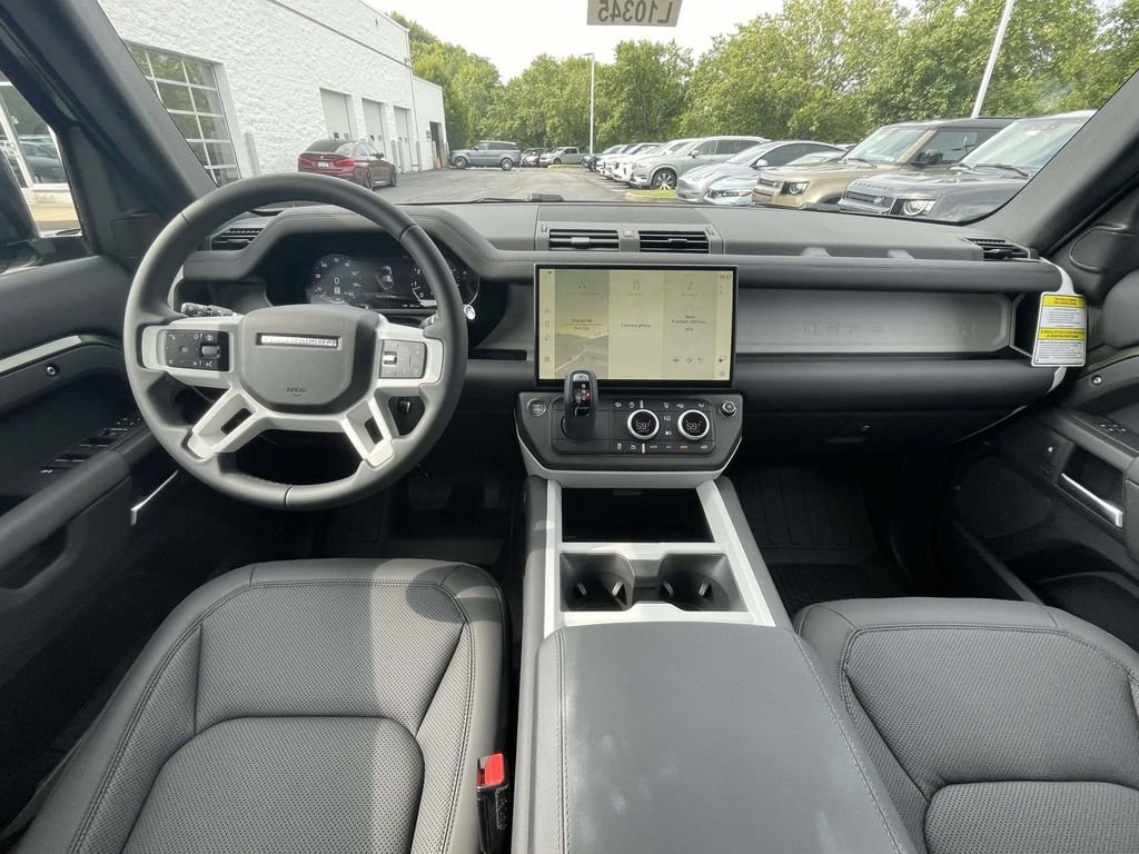 New 2026 Woolstone Green Land Rover S image 21