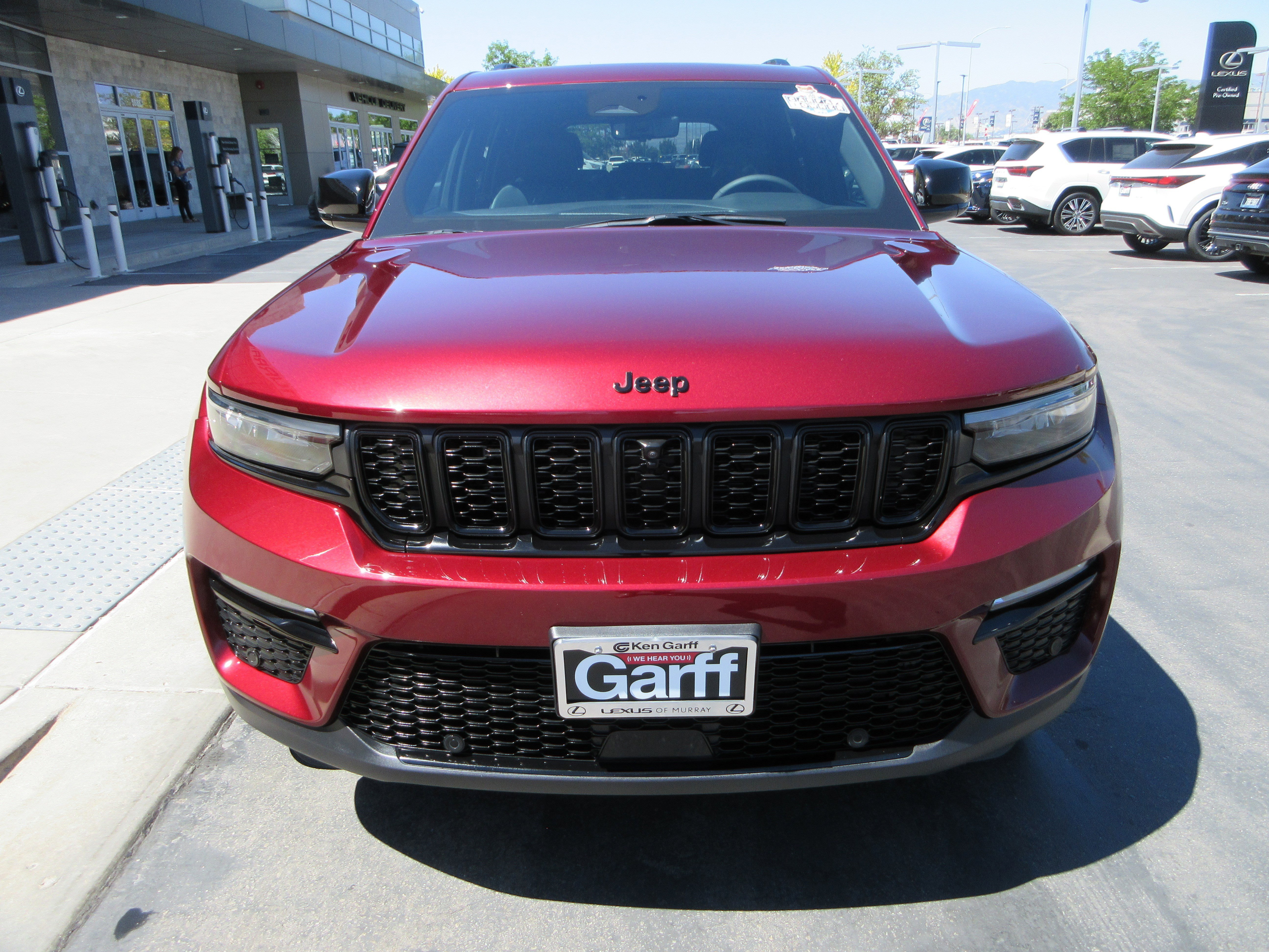 Used 2024 Velvet Red Pearlcoat Jeep Limited image 14