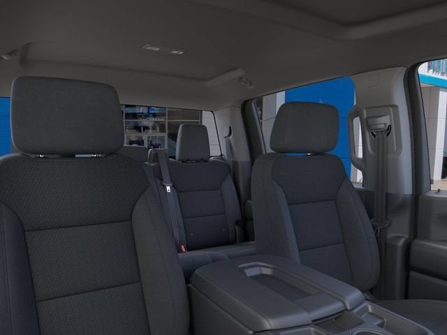 New 2026 Summit White Chevrolet WT image 24