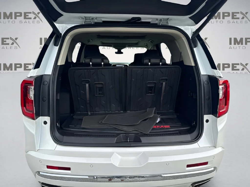 Used 2021 White GMC Denali image 21