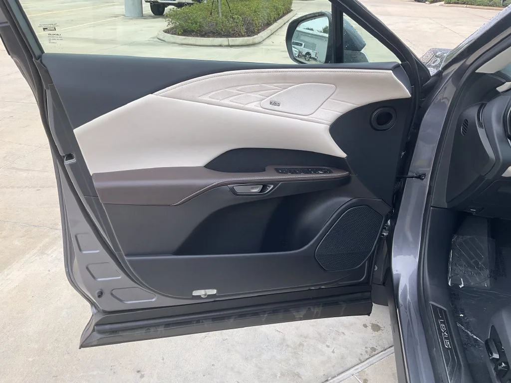 Used 2023 Gray Lexus 350 Luxury image 11