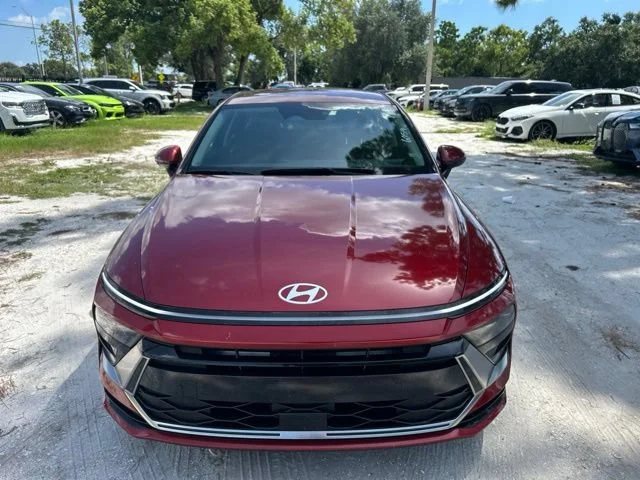 Used 2025 Ultimate red Hyundai SEL image 15