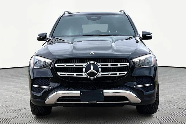Used 2025 Black Mercedes-Benz GLE 350 image 3