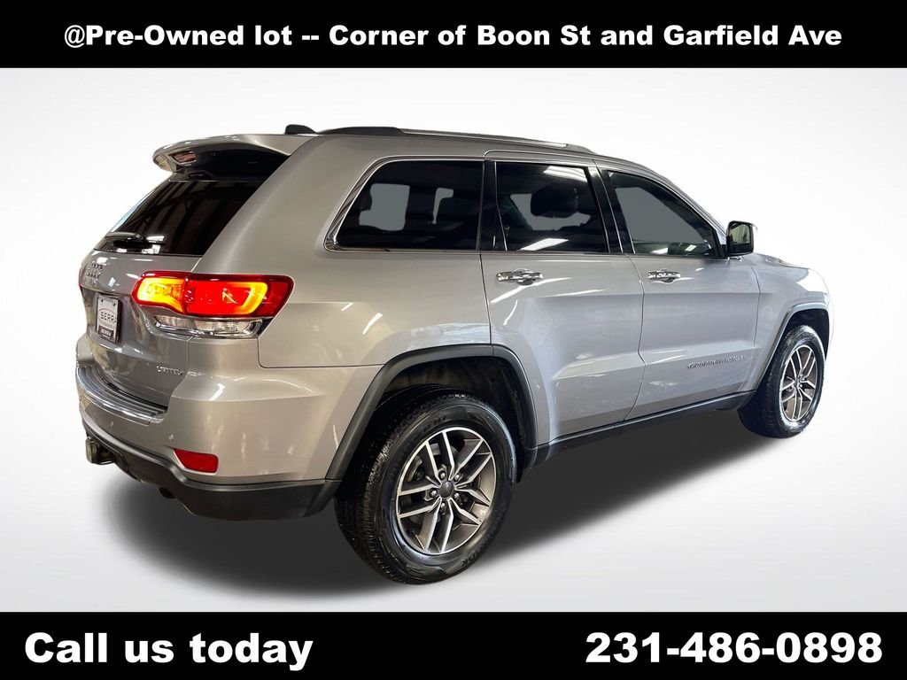 Used 2021 Silver Jeep Limited image 5