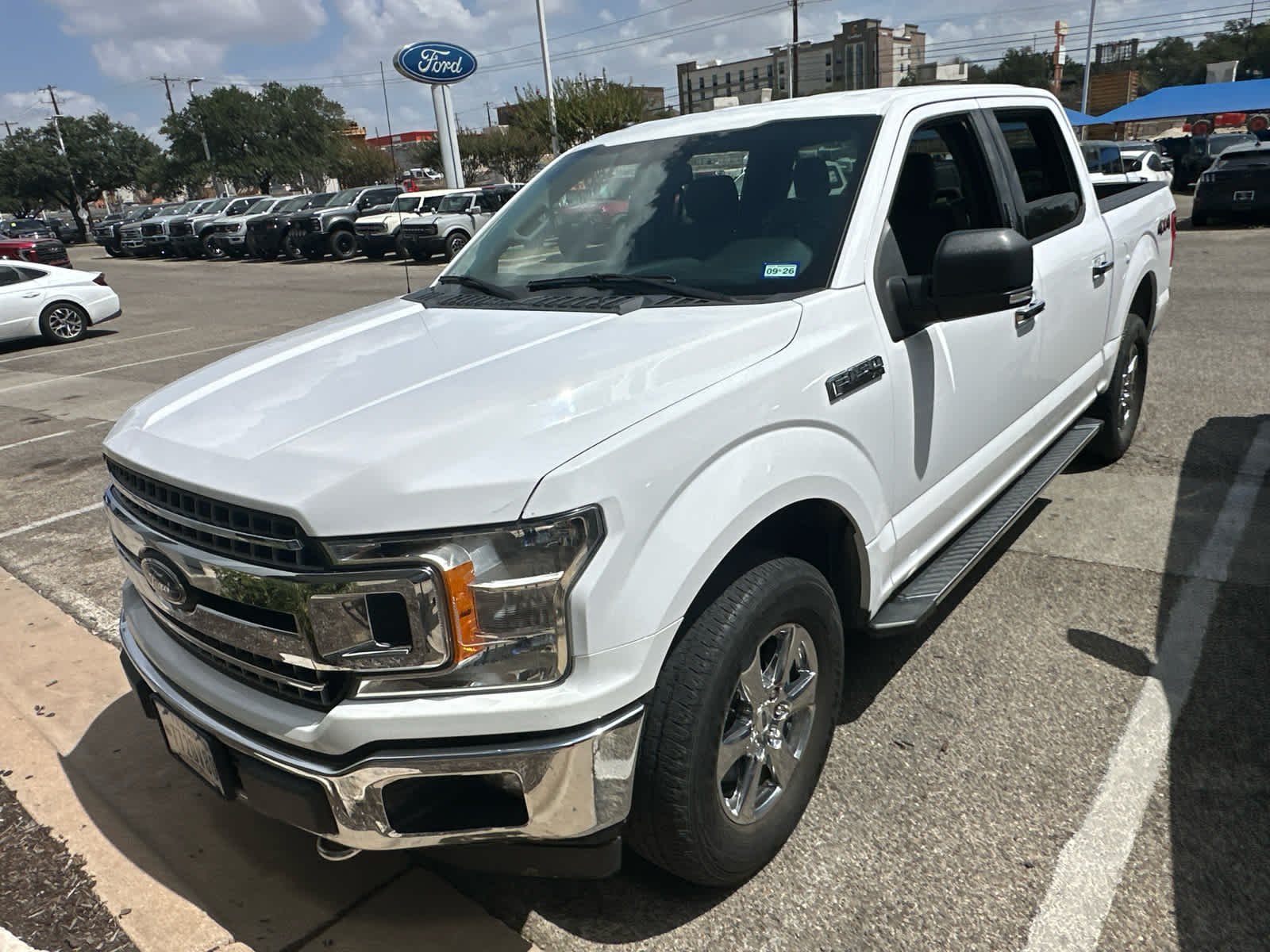 Used 2018 Oxford White Ford XLT image 2
